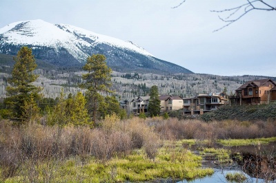 Frisco's Duck subdivision up on heights above Tenmile Creek
