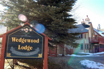 wedgewood lodge condos